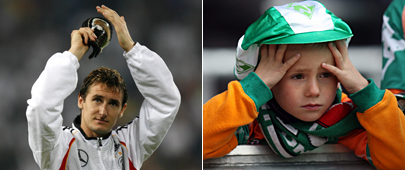Miroslav Klose (li.); junger Fan von Werder Bremen; Rechte: dpa (2)
