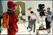 Stanley Kubrick whrend der Dreharbeiten zu 2001: A SPACE ODYSSEY (2001:Odyssee im Weltraum, GB/USA 1965-68).  Stanley Kubrick Estate