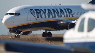 Ein Flugzeug des Unternehmens Ryanair | Bildquelle: dpa
