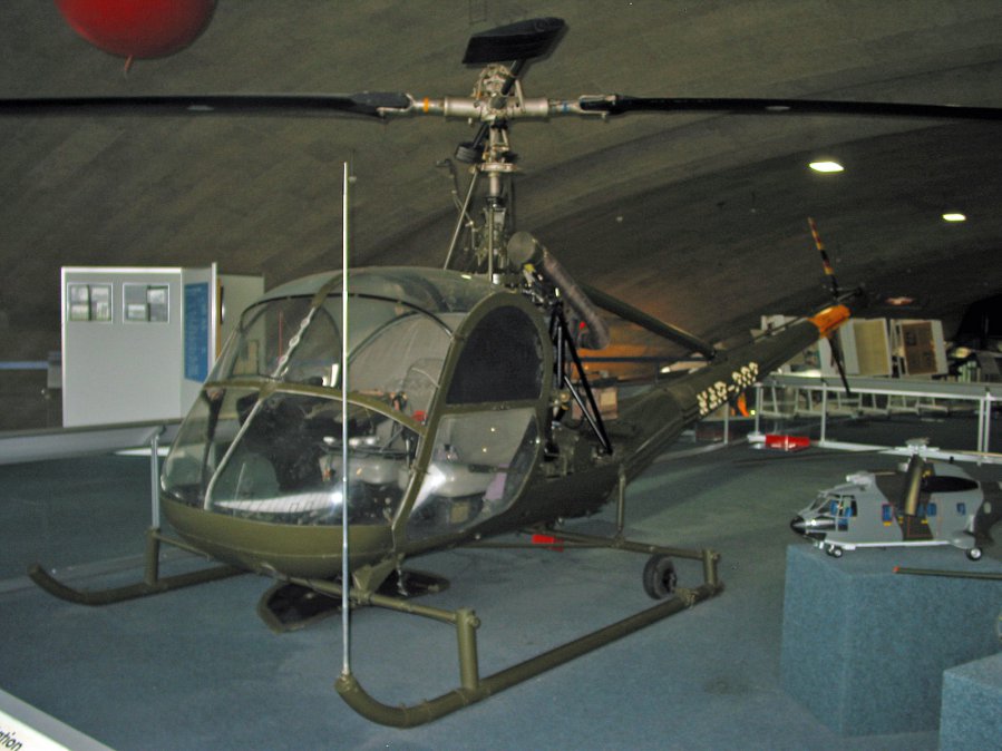 Hiller UH-12B KAB-202