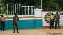 Kenia Garissa Universität Eingang Sicherheitskräfte